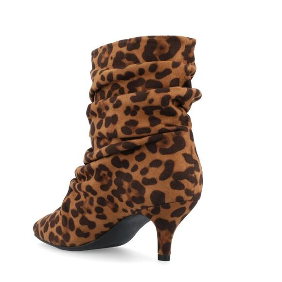 Journee Collection Women's Pointed Toe Kitten Heel Slip On Boots Leopard Size 9 - Picture 2 of 7